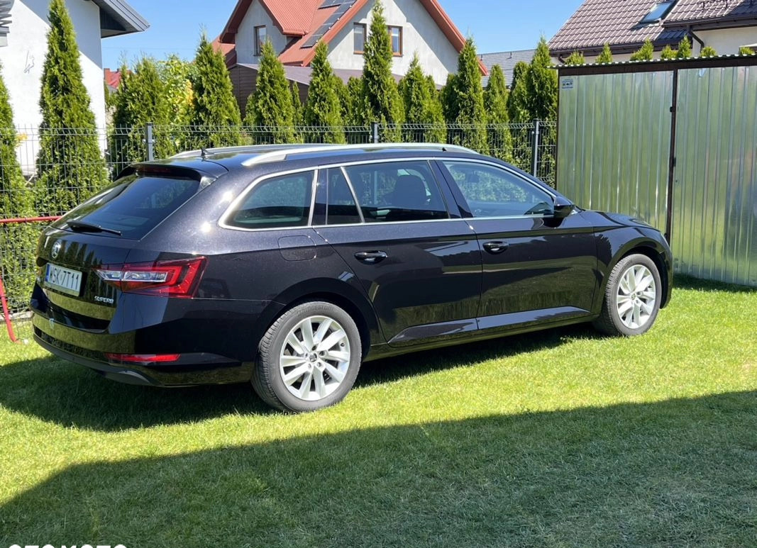 Skoda Superb cena 74500 przebieg: 189000, rok produkcji 2019 z Kowary małe 352